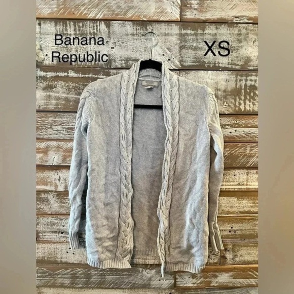 Banana republic beige‎ womens cardigan sweater XS